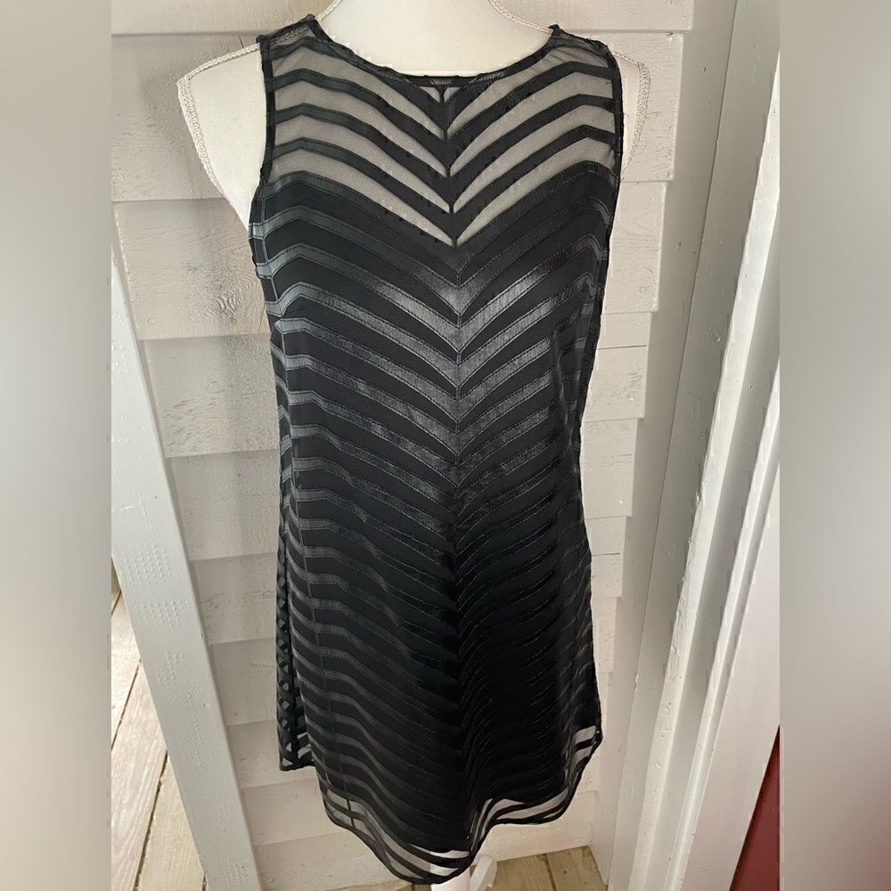 Guess Faux Leather Zebra Print Size 4 - Picture 8 of 13